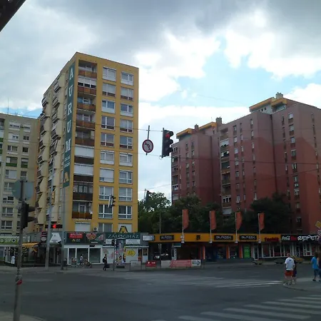 Dina Apartman Beci